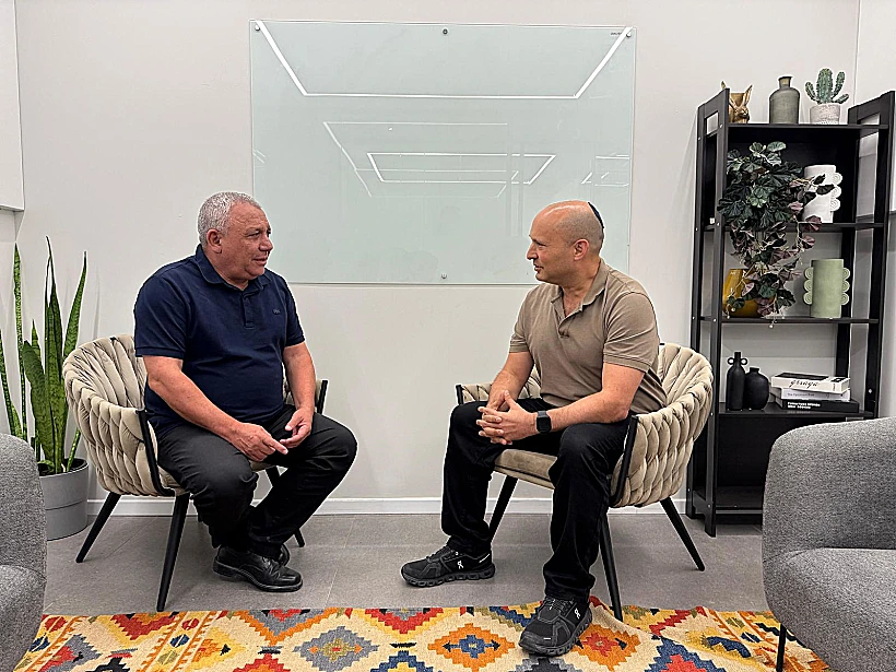 נפתלי בנט וגדי איזנקוט