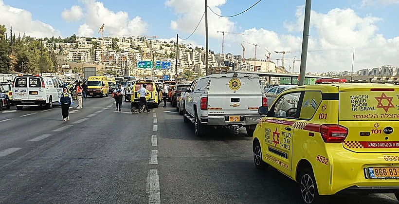 זירת פיגוע הירי בצומת רמות בירושלים