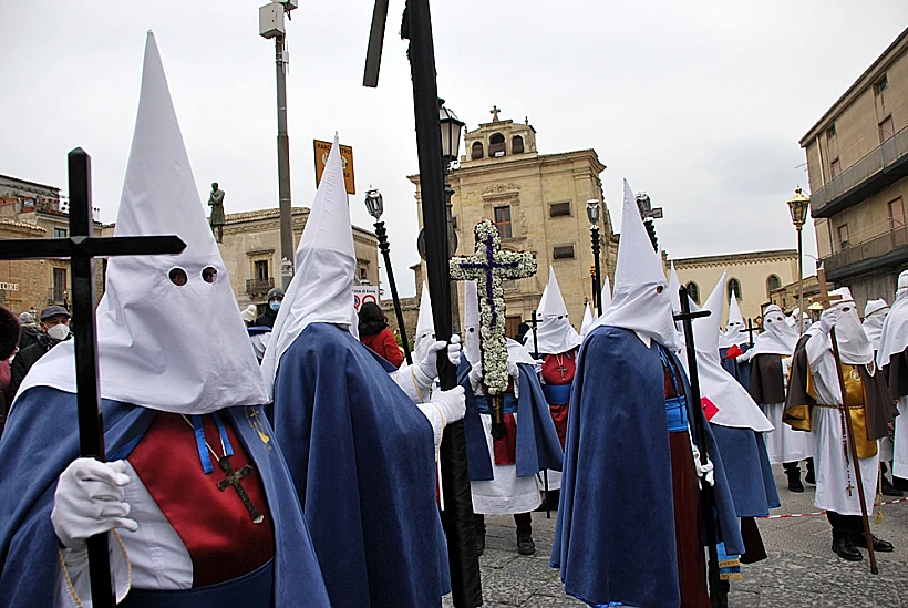 תנועת הקוּ קְלוּקְס קְלָאן