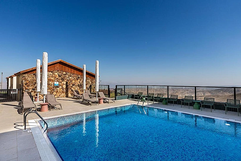 מלון "רוקסון דזרט", ערד