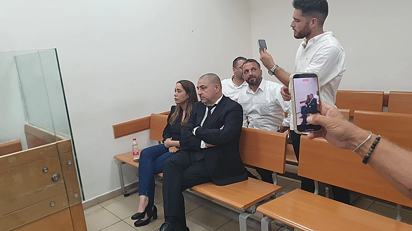 השרה מאי גולן עם עו"ד עדי כרמלי בבית המשפט