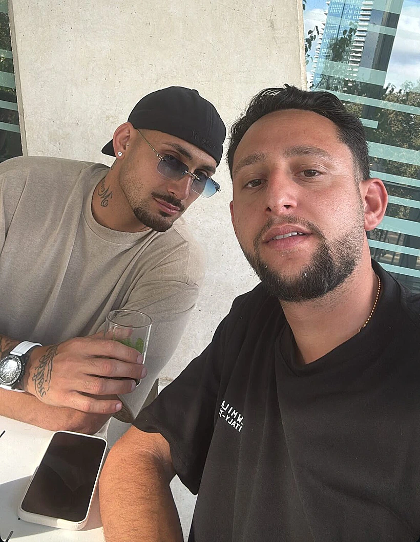 ארז מוגרבי, ארז איסקוב