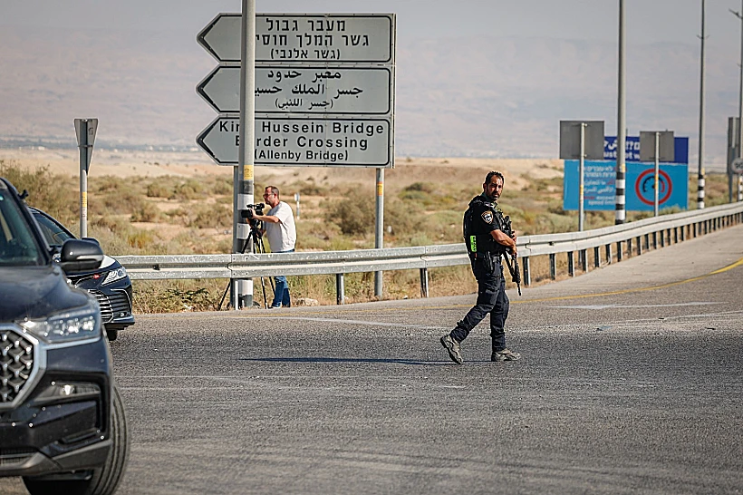 זירת הפיגוע במעבר אלנבי