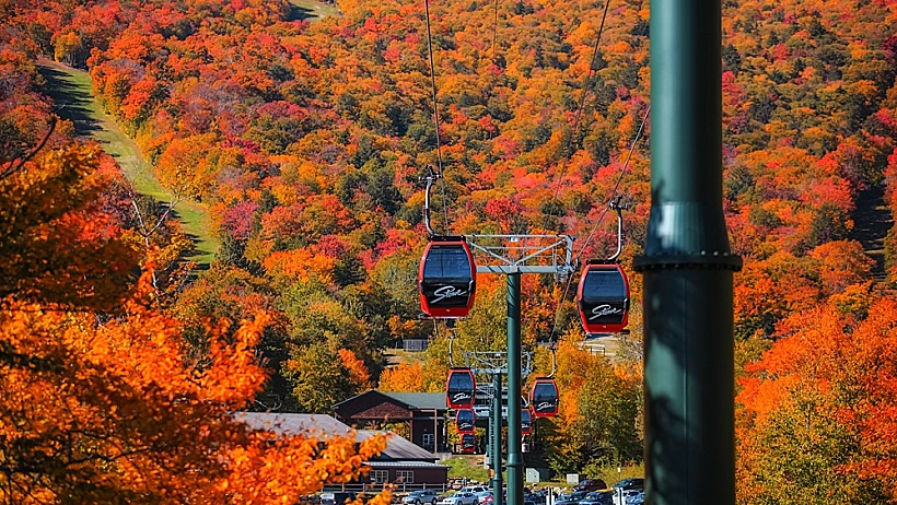 Stowe,vermont, ניו אינגלנד עלייה להר מאנספילד בסתיו בשלכת