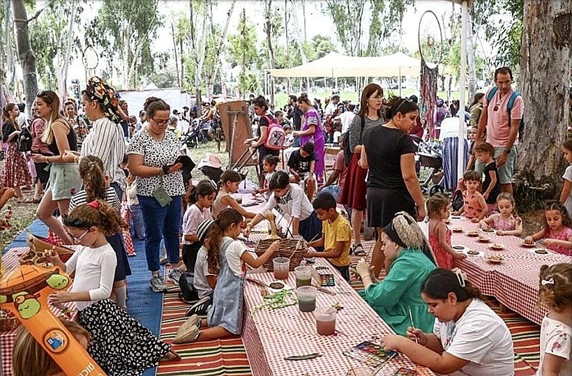 פסטיבל ”סוכה למחשבה” בשדרות