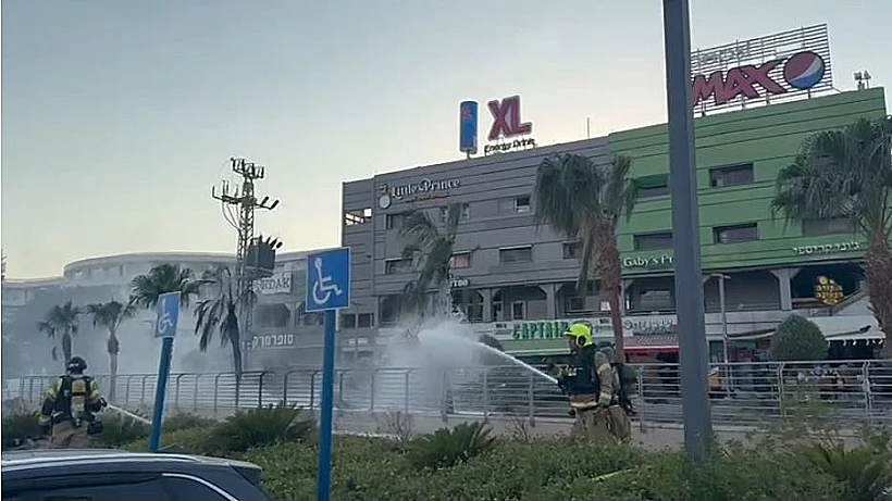 כוחות כיבוי אש בזירת נפילת הכטב"ם באילת