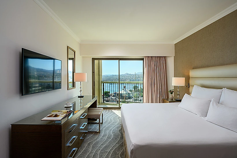 חדר במלון "מלכת שבא"