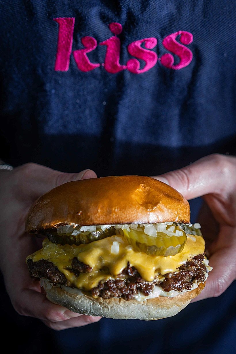 קיס, המבורגר