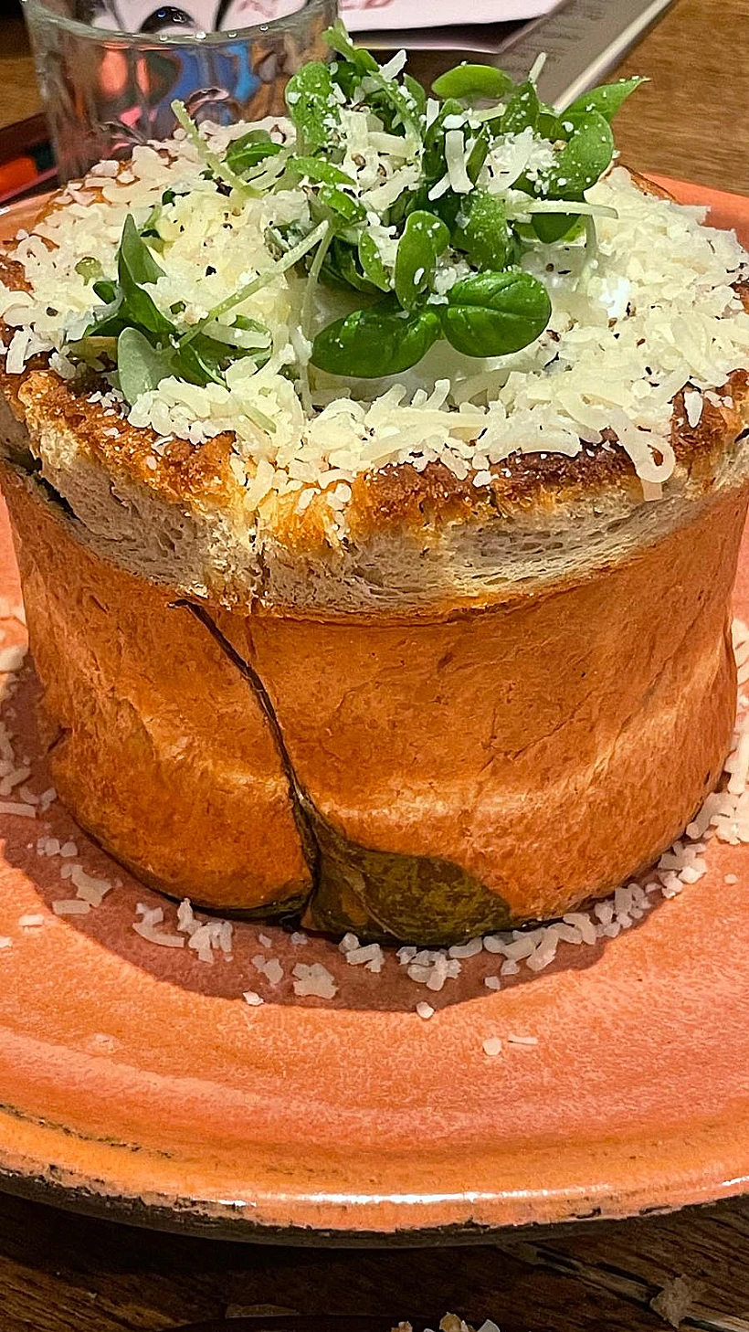 קובנה פלורנטין, קפה גן סיפור