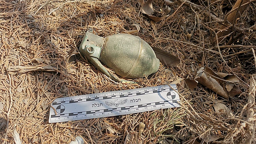 רימון רסס של מחבלי חמאס שאותר בקיבוץ בארי