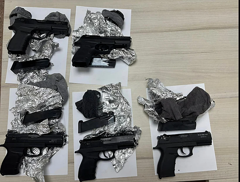 האקדחים שנתפסו