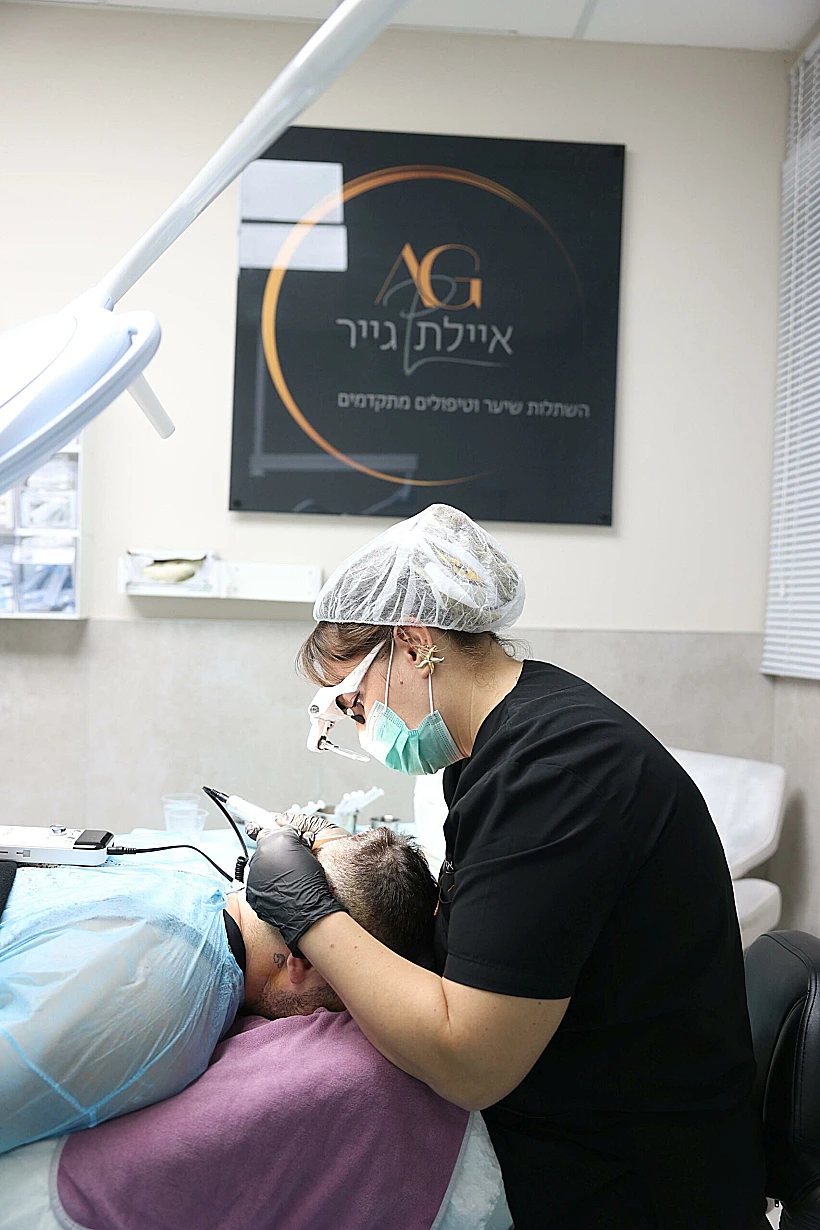 לאון שניידרובסקי