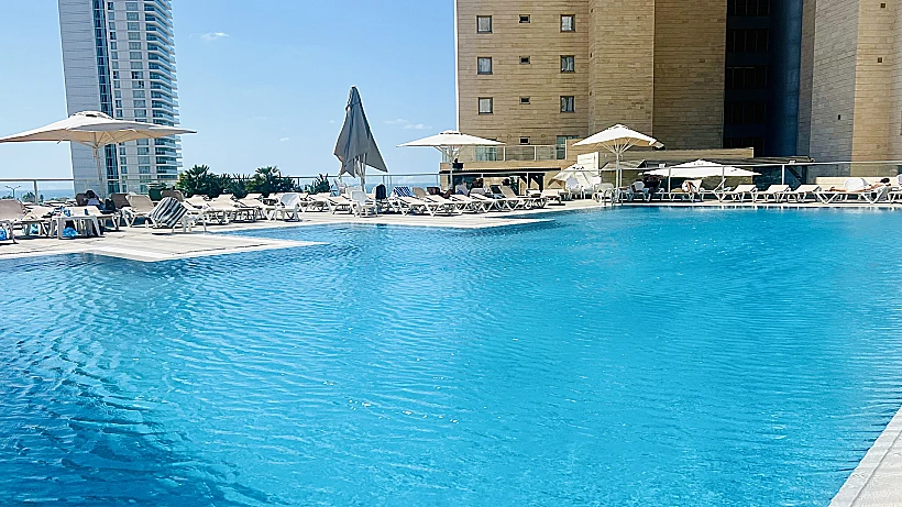 בריכה מלון "נבל דוד נתניה"