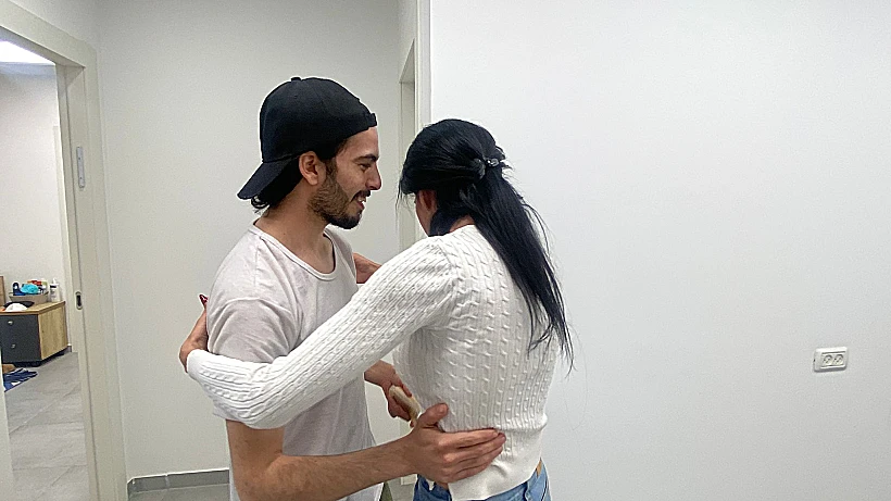 מתן צנגאוקר פוגש את אימו עינב