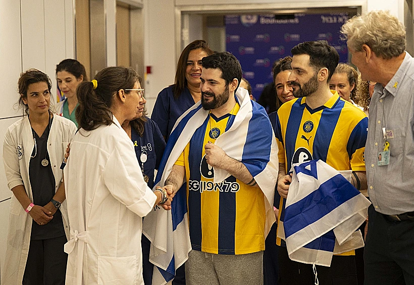 שורדי השבי גלי וזיו ברמן בביה"ח תל השומר