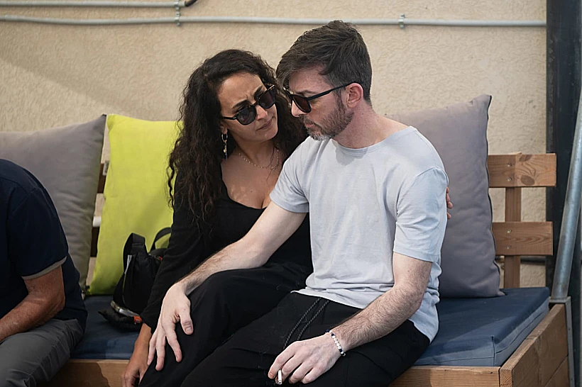 המפגש הראשון של דוד קוניו עם אשתו שרון ברעים