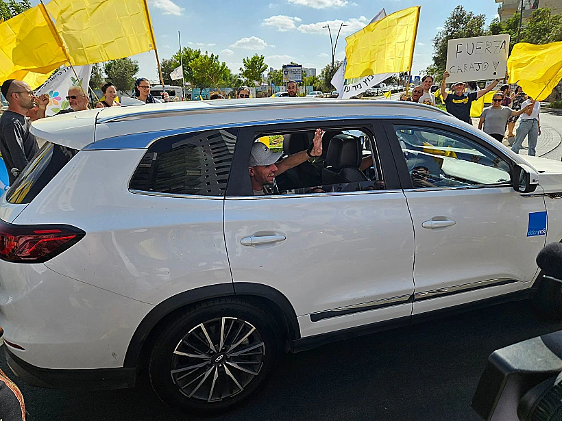אריאל קוניו חוזר הביתה