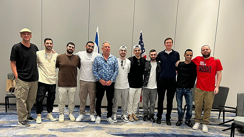 ויטקוף וקושנר במפגש עם שורדי השבי