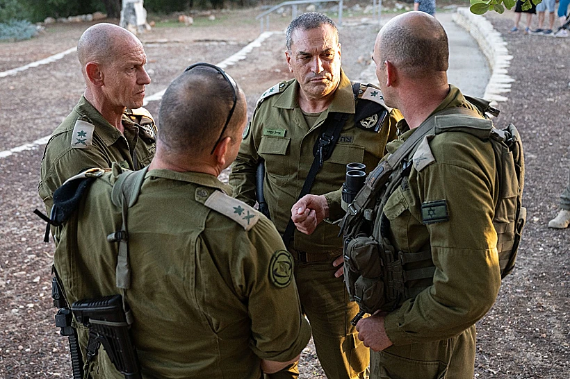 הרמטכ"ל אייל זמיר בתרגיל אוגדתי של אוגדה 91 עם אלוף פיקוד הצפון רפי מילוא