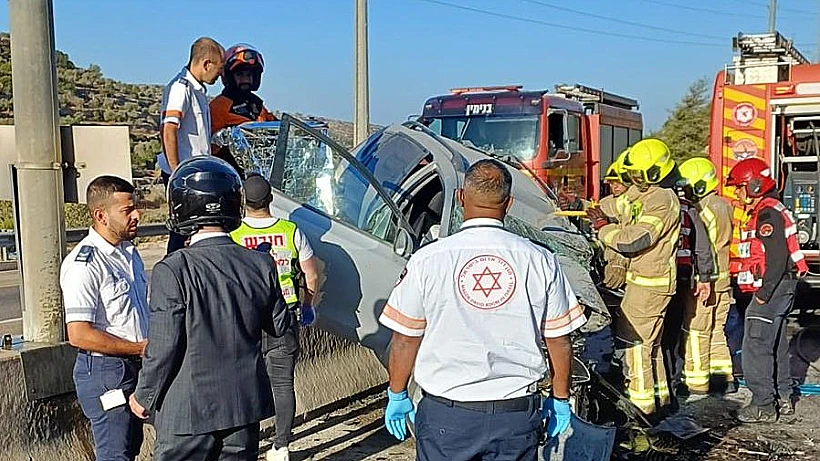 זירת התאונה בכביש 443