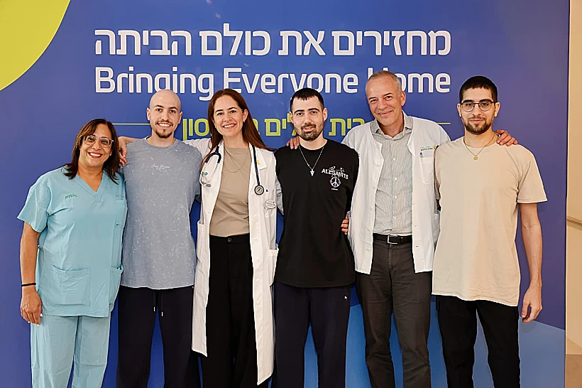 אביתר דוד, גיא גלבוע-דלאל ואיתן מור עם שחרורם מבית החולים בילינסון