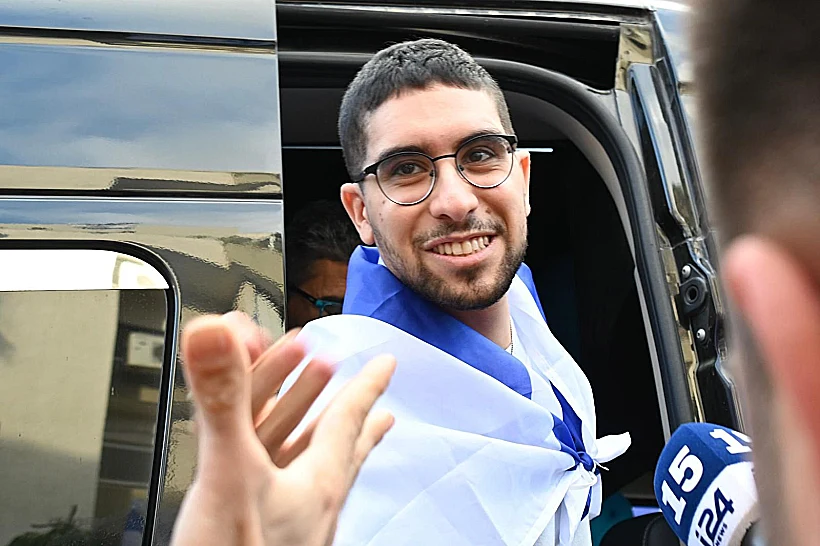 אביתר דוד חוזר הביתה