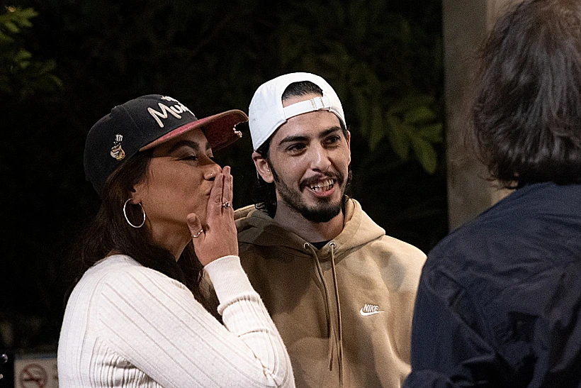 מתן צנגאוקר ואימו עינב בכיכר החטופים