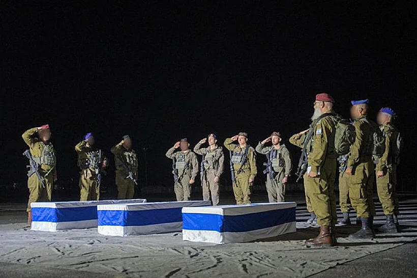 השבת ארונותיהם של אל"מ אסף חממי, סרן עומר נאוטרה וסמל עוז דניאל