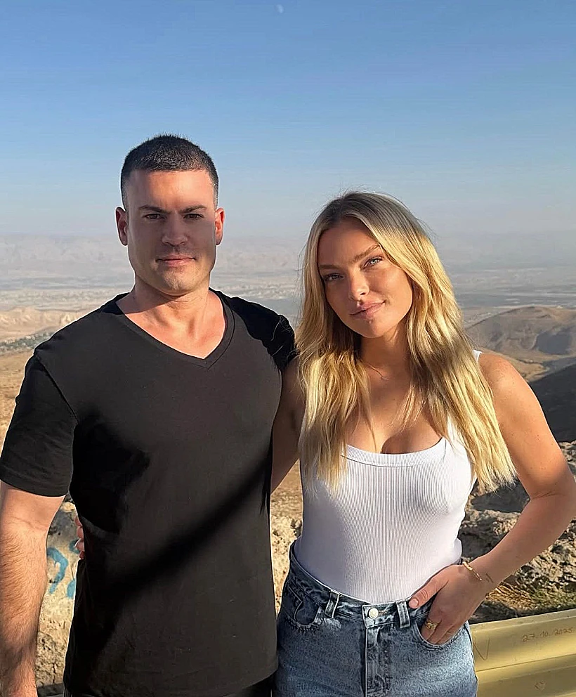 מאור ברוכמן ובן הזוג אמיר