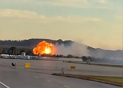 תיעוד התרסקות המטוס בקנטקי