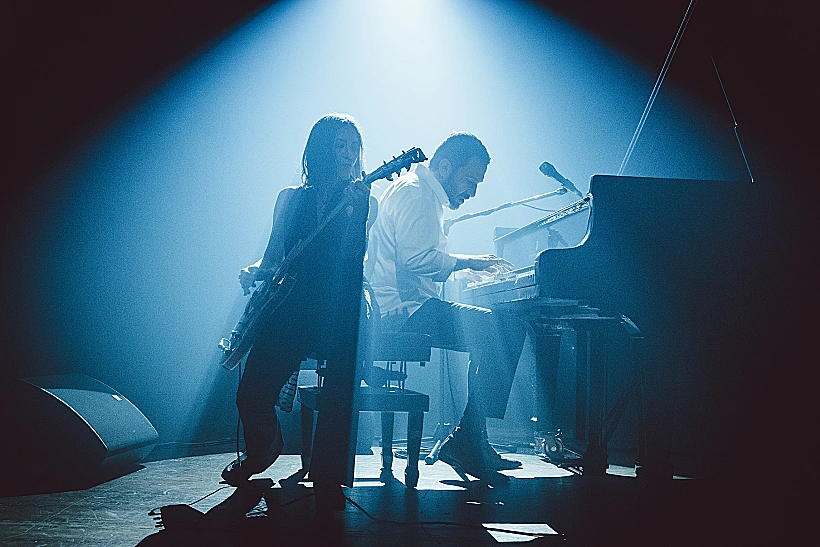 קרן אן עם שלומי שבן בהופעה ב"פסטיבל תל אביב"