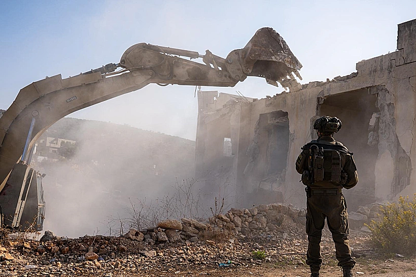 הריסת בית המחבל שרצח את צאלה גז בין ברוכין ופדואל