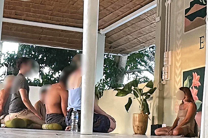 מעצרה של המורה ליוגה