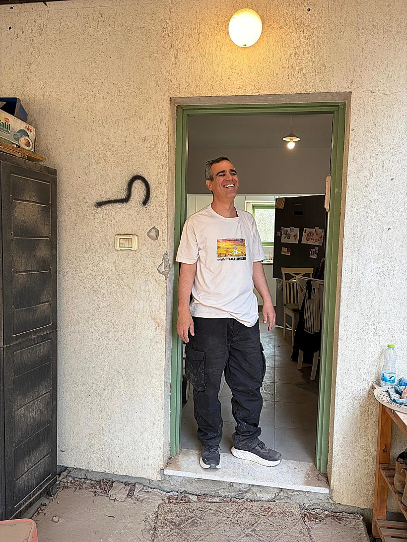 עמרי מירן חוזר לראשונה לקיבוץ נחל עוז