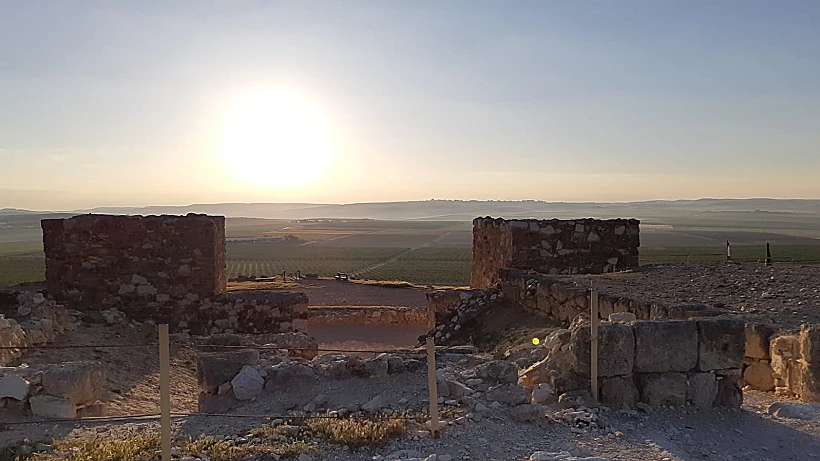 זריחה בגן לאומי תל ערד