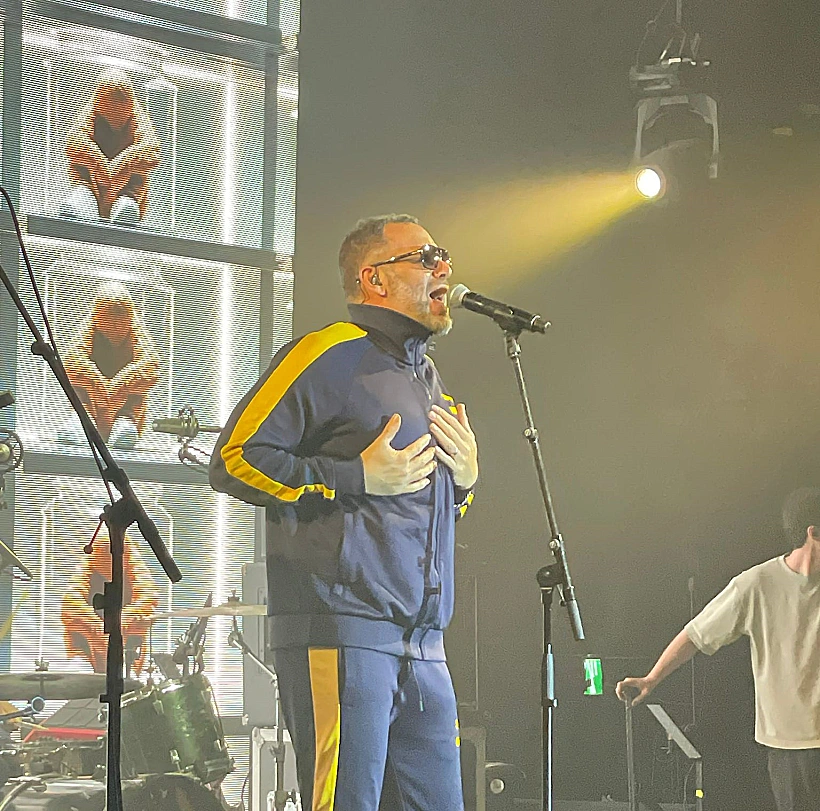 מרסדס בנד בהופעה בבארבי