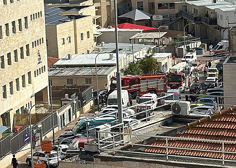 קריסת גג קרוואן בבית שמש