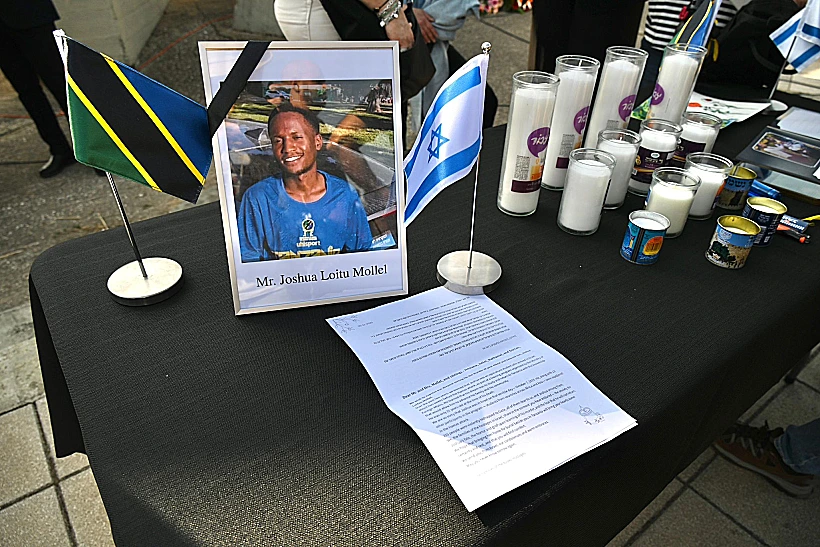 טקס הפרידה מג'ושוע לואיטו מולל