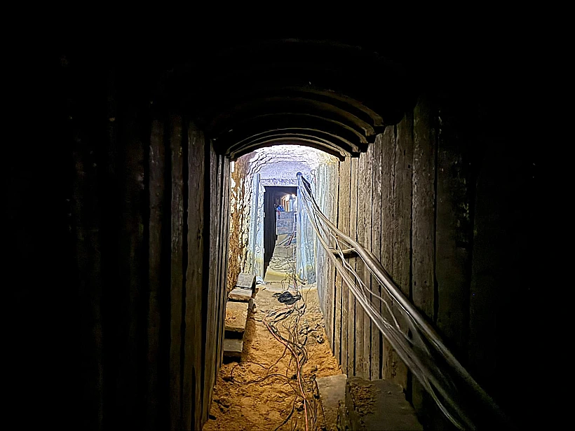 לוחמי יהל"ם במנהרה שבה הוחזק סגן הדר גולדין