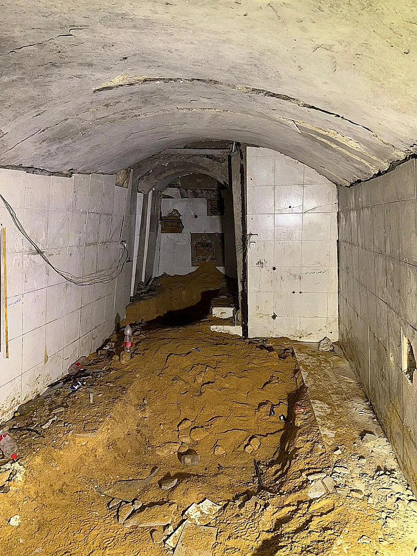 לוחמי יהל"ם במנהרה שבה הוחזק סגן הדר גולדין