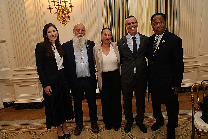 עמרי, לישי ודני מירן בבית הלבן