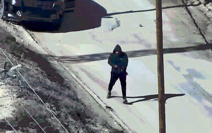 המחבל יורד מהג'יפ ופותח באש על כוחות צה"ל