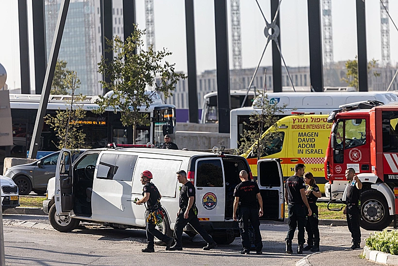 כוחות הצלה בזירה
