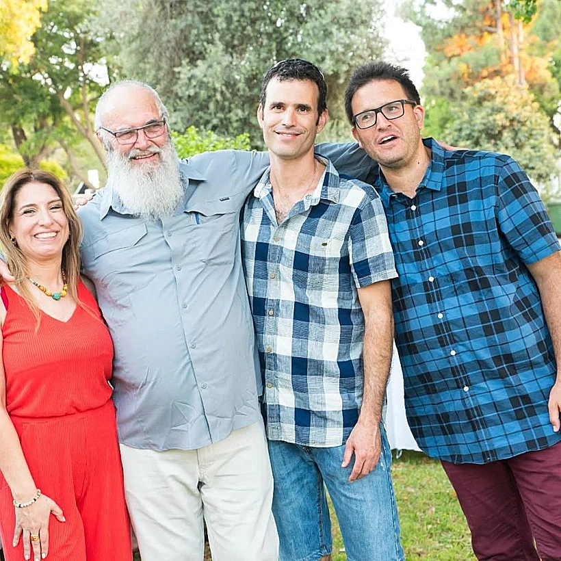 מימין: אלעד, דרור, יובל ודנה אור