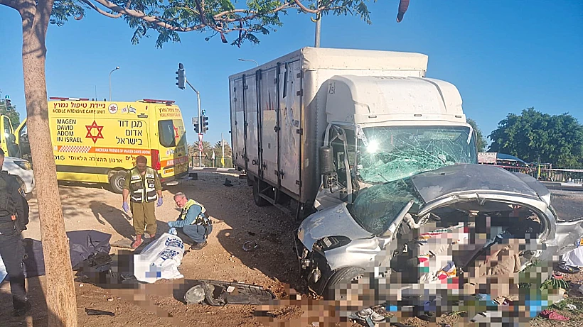 זירת התאונה בכביש 1 סמוך לצומת אלמוג