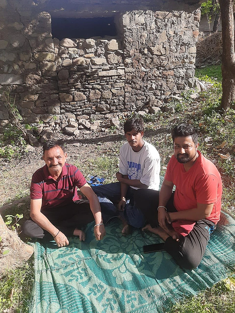 ריקהי רם לאחד שהתאחד עם משפחתו