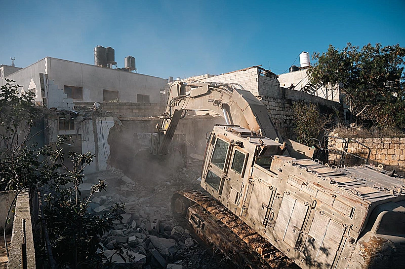 הריסת בית המחבל בכפר אל-עקבה