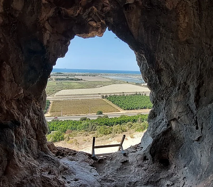 מערת החזירים בזכרון יעקב