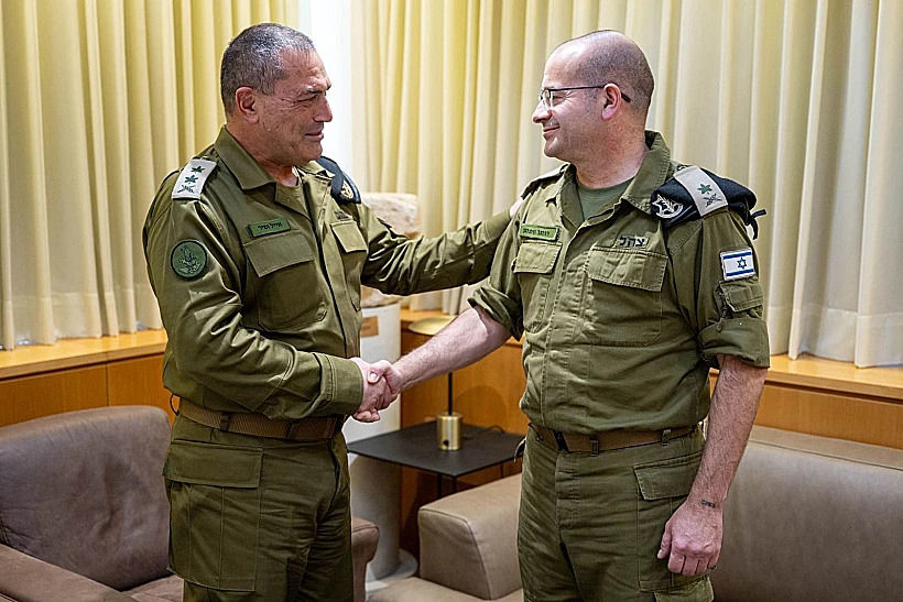 אלוף רומן גופמן והרמטכ"ל אייל זמיר