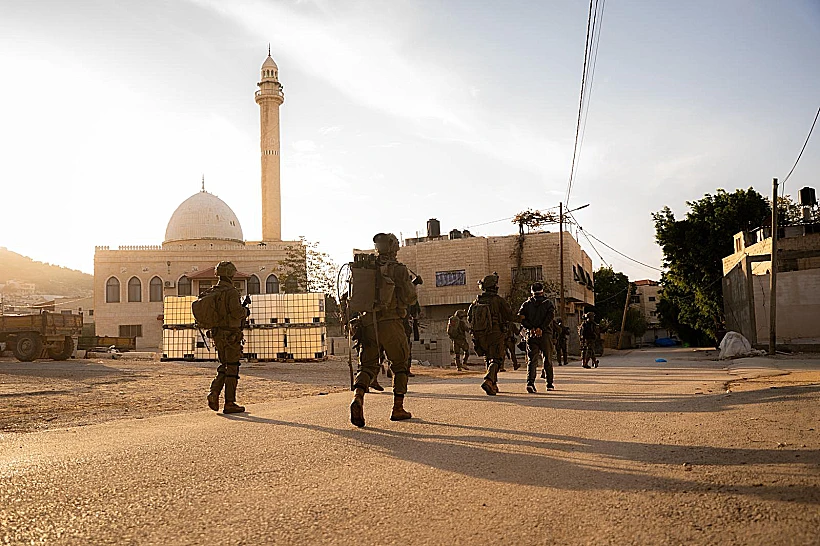 פעילות כוחות צה"ל במסגרת מבצע "חמש אבנים"